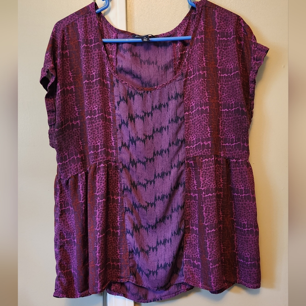 American Eagle Women's Large Purple Animal Print Peplum Shirt